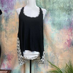 📌Soprano  Cute high low sleeveless Top